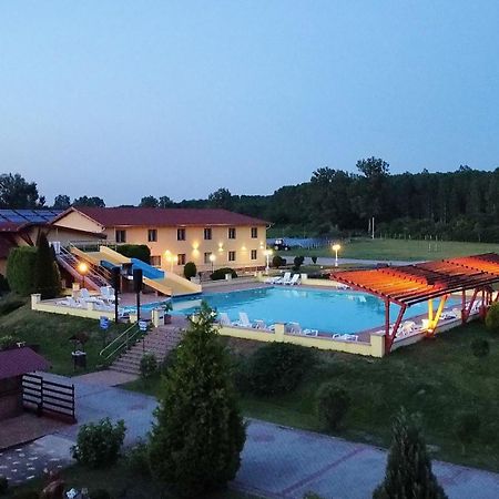 Ligetalja Termal Hotel Peneszlek Zewnętrze zdjęcie