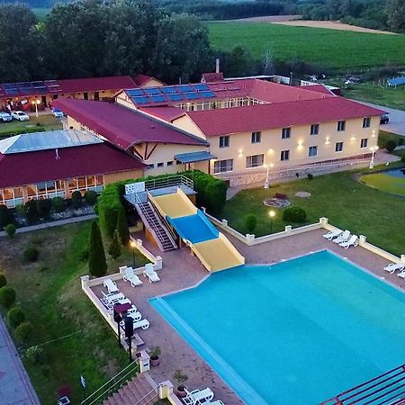 Ligetalja Termal Hotel Peneszlek Zewnętrze zdjęcie