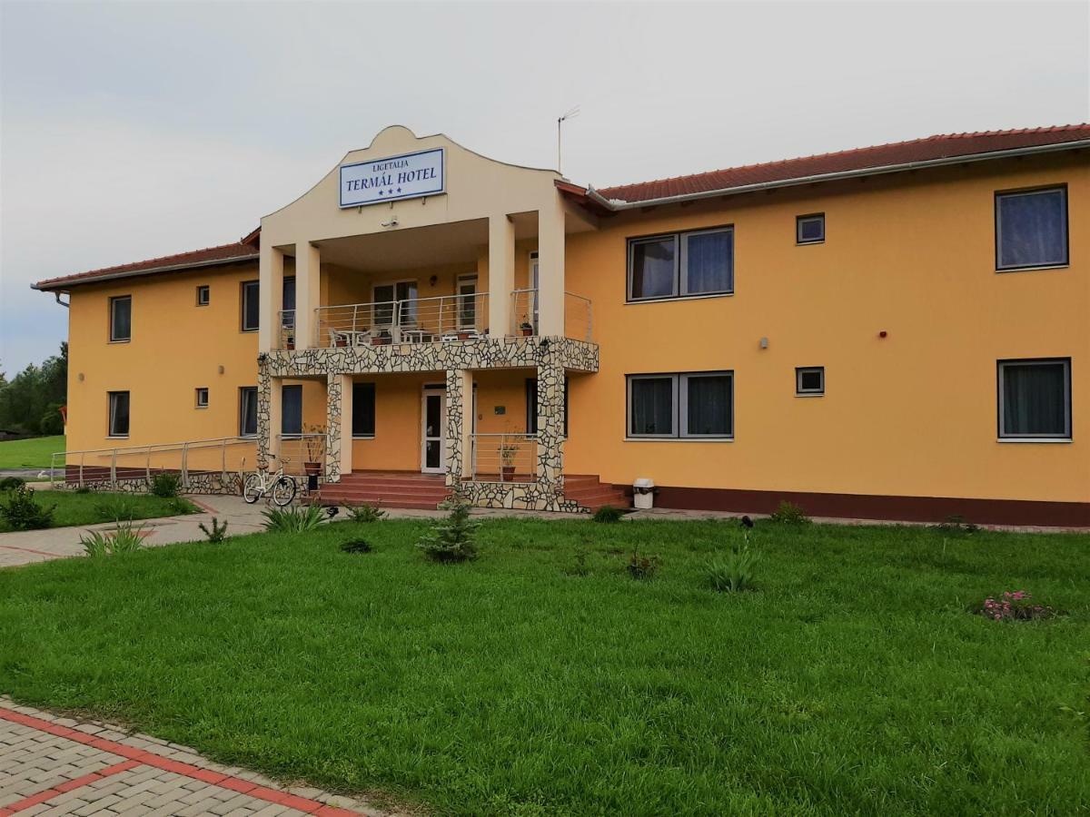 Ligetalja Termal Hotel Peneszlek Zewnętrze zdjęcie