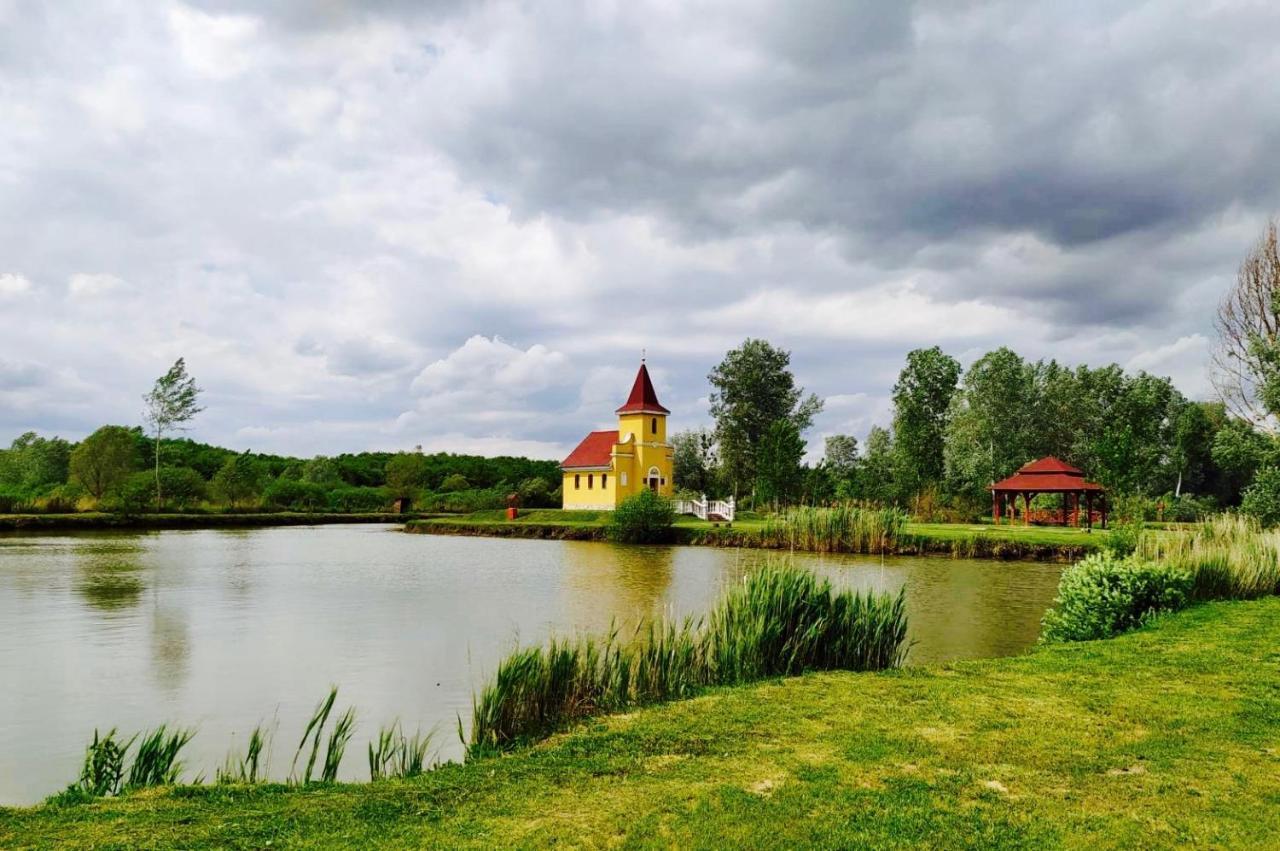 Ligetalja Termal Hotel Peneszlek Zewnętrze zdjęcie