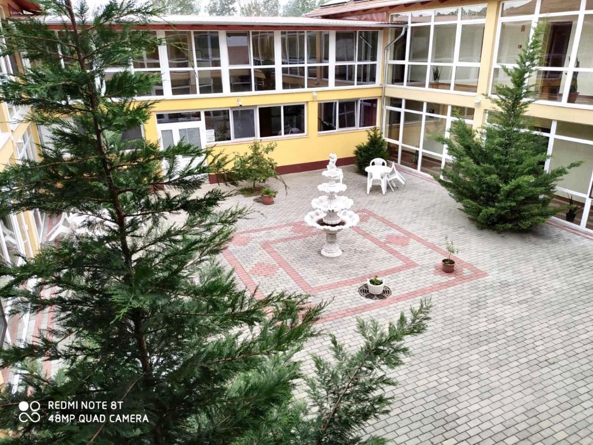 Ligetalja Termal Hotel Peneszlek Zewnętrze zdjęcie